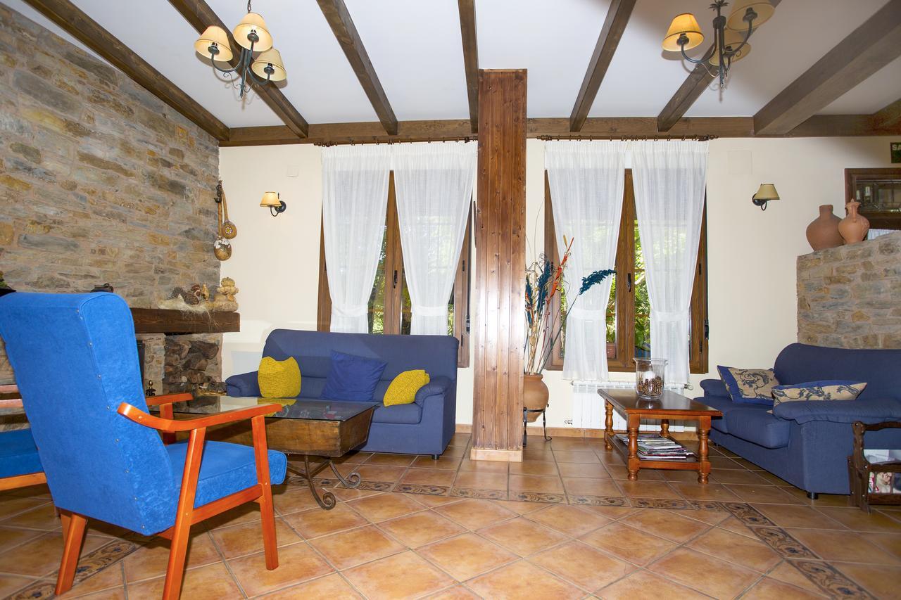 Hotel Rural Castuo H Cc 656 Pinofranqueado Buitenkant foto